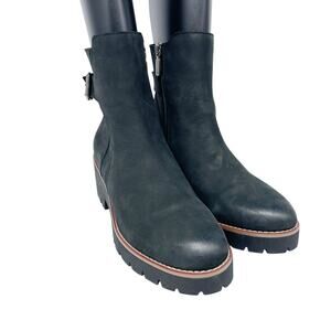 Blondo Women's Darleen Waterproof Nubuck Black Ankle Bootie Size 9.5 M